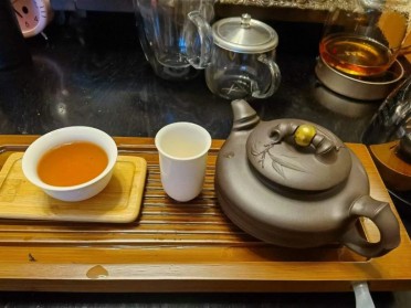 成都学生QT品茶工作室外卖，夜晚安排上门喝茶