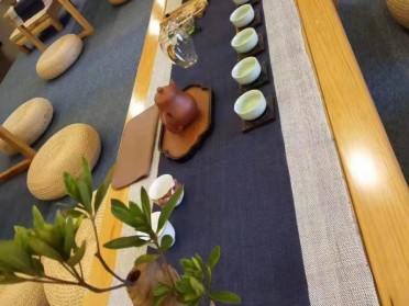 成都品茶喝茶工作室经纪人微信，老司机带路建议收藏